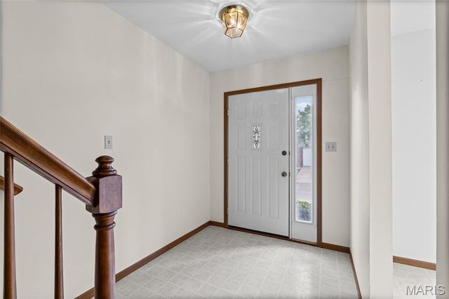 1728 Forest Hills Drive B, St Charles, MO 63303