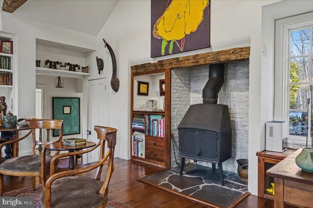 6338 OLD CARVERSVILLE RD, Carversville, PA 18913