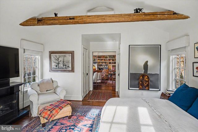 6338 OLD CARVERSVILLE RD, Carversville, PA 18913