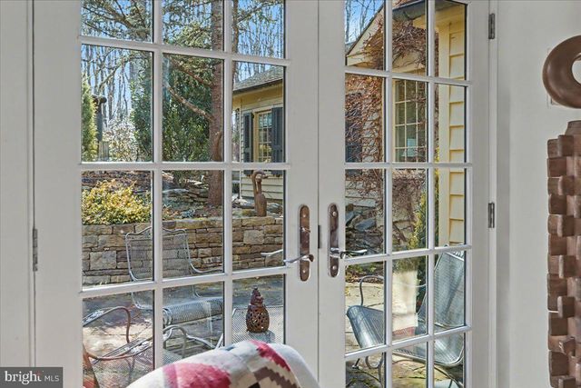 6338 OLD CARVERSVILLE RD, Carversville, PA 18913