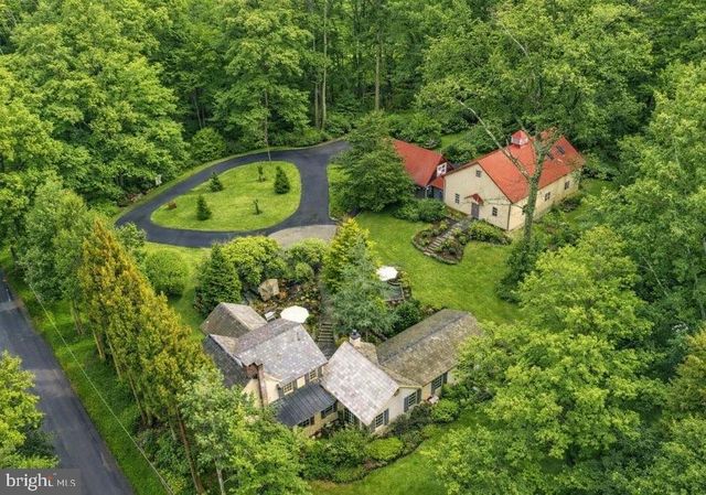 6338 OLD CARVERSVILLE RD, Carversville, PA 18913