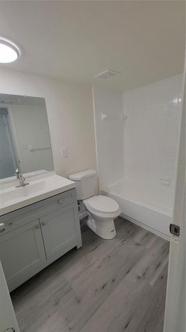 308 AVANDA COURT 6, Clearwater, FL 33756