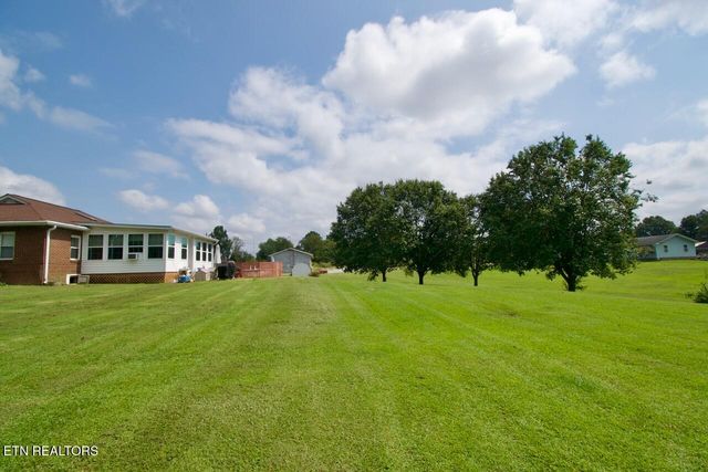 4236 Morganton Rd, Maryville, TN 37801