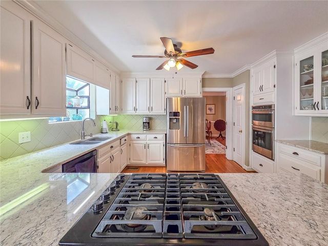 5741 Brookstone Walk NW, Acworth, GA 30101