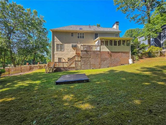 5741 Brookstone Walk NW, Acworth, GA 30101