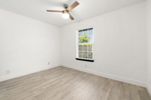 6825 London Street, Houston, TX 77021