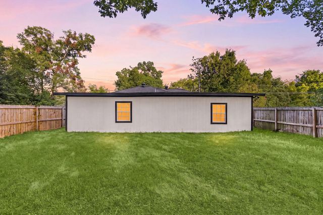6825 London Street, Houston, TX 77021