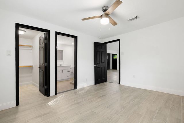 6825 London Street, Houston, TX 77021