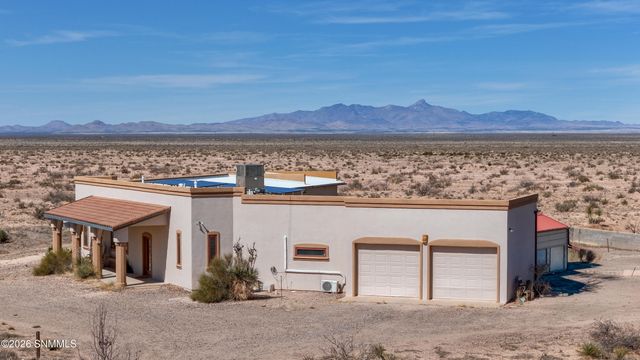 22445 SE Solo Runway, Deming, NM 88030