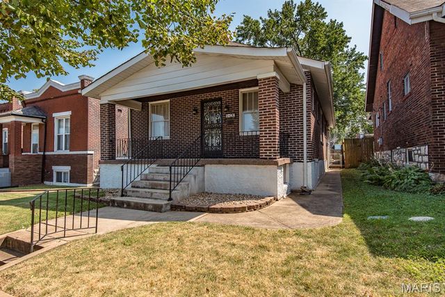 8120 Pennsylvania Avenue, St Louis, MO 63111