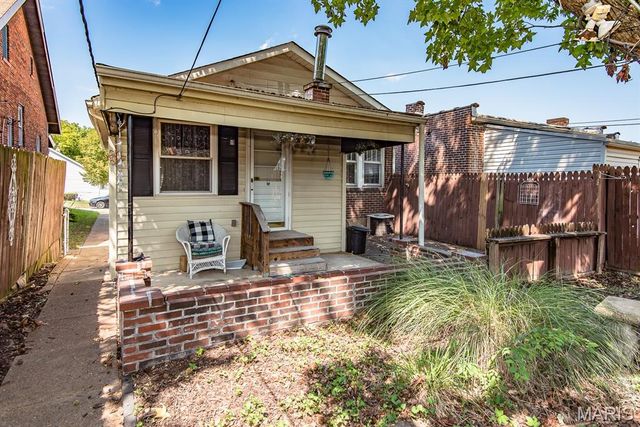 8120 Pennsylvania Avenue, St Louis, MO 63111
