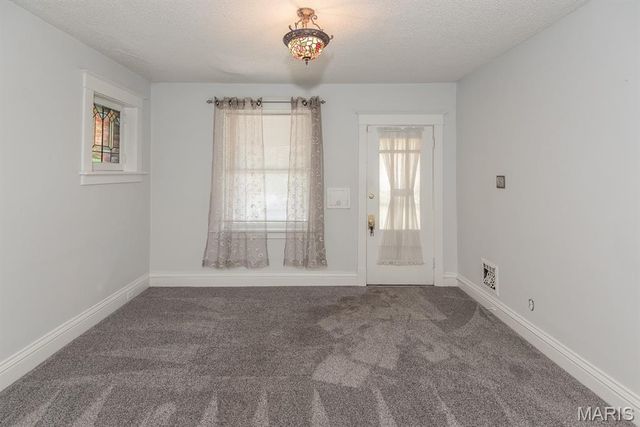 8120 Pennsylvania Avenue, St Louis, MO 63111