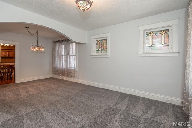 8120 Pennsylvania Avenue, St Louis, MO 63111