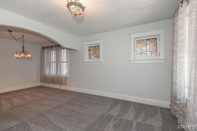 8120 Pennsylvania Avenue, St Louis, MO 63111
