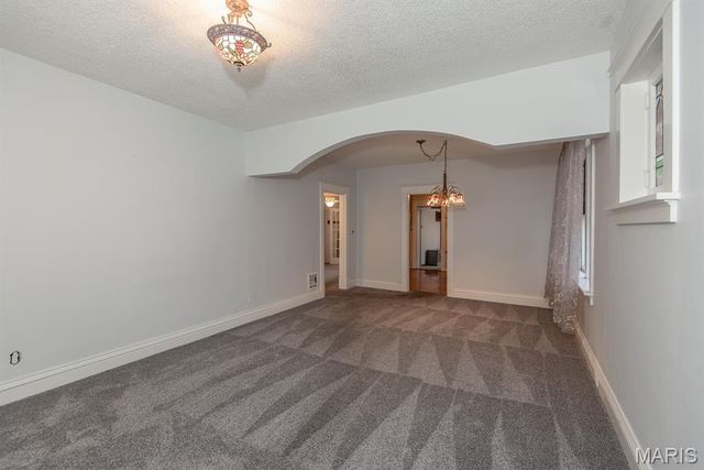 8120 Pennsylvania Avenue, St Louis, MO 63111