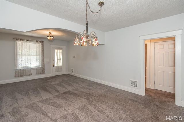 8120 Pennsylvania Avenue, St Louis, MO 63111