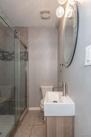 8120 Pennsylvania Avenue, St Louis, MO 63111