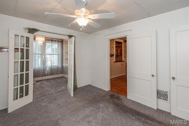 8120 Pennsylvania Avenue, St Louis, MO 63111