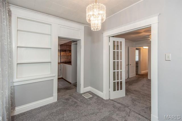 8120 Pennsylvania Avenue, St Louis, MO 63111