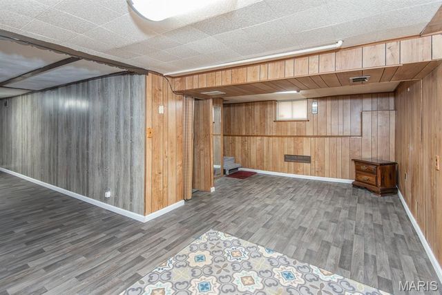 8120 Pennsylvania Avenue, St Louis, MO 63111