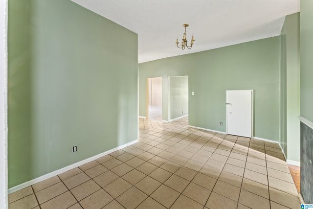 7 S NORTON ROAD, Sylacauga, AL 35150