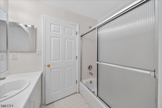 58 Windsong Cir, East Brunswick Twp., NJ 08816