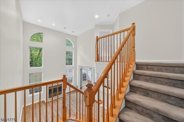 58 Windsong Cir, East Brunswick Twp., NJ 08816