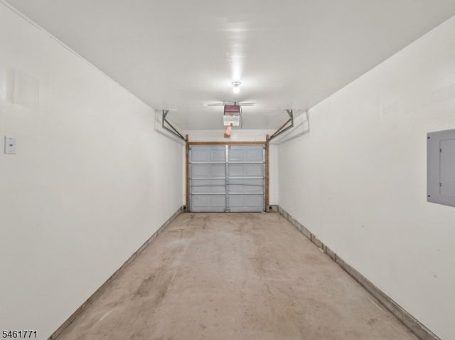 58 Windsong Cir, East Brunswick Twp., NJ 08816