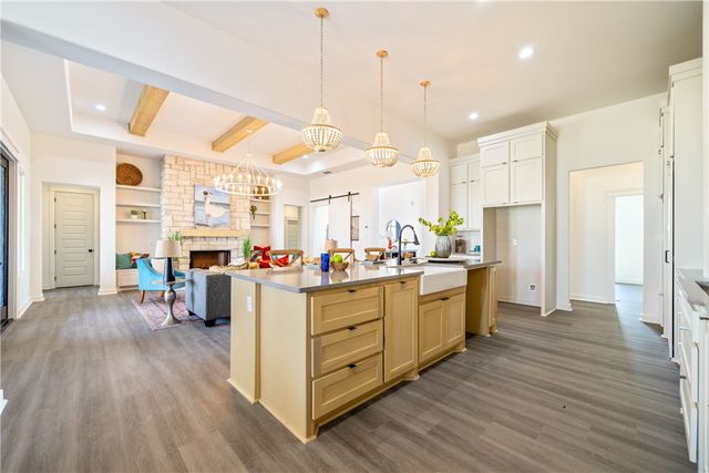 1518 Mariposa Ranch Dr, Corpus Christi, TX 78415