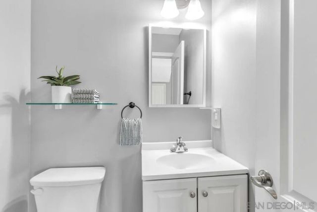 639 Mahalo Ct, El Cajon, CA 92021