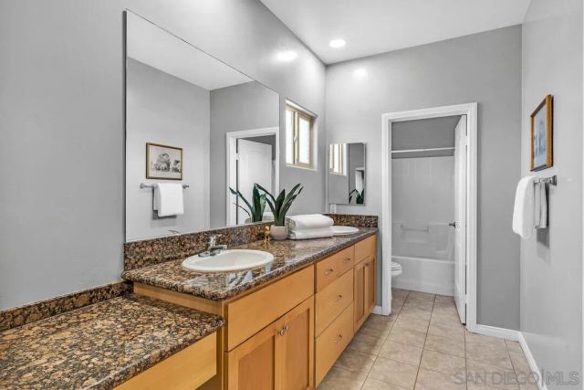 639 Mahalo Ct, El Cajon, CA 92021