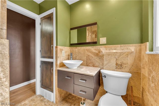 4824 W 58th Street, Cleveland, OH 44144