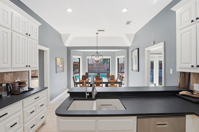 1005 Hemphill Drive, Cleburne, TX 76033