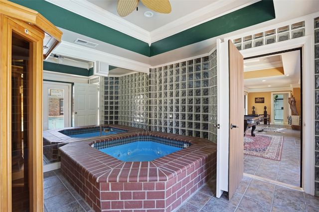 1005 Hemphill Drive, Cleburne, TX 76033