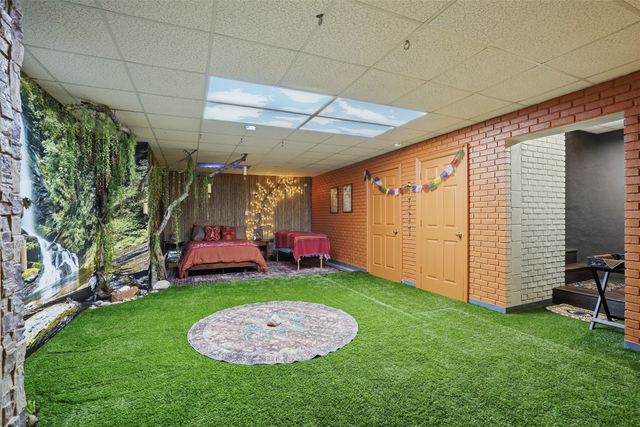 1005 Hemphill Drive, Cleburne, TX 76033