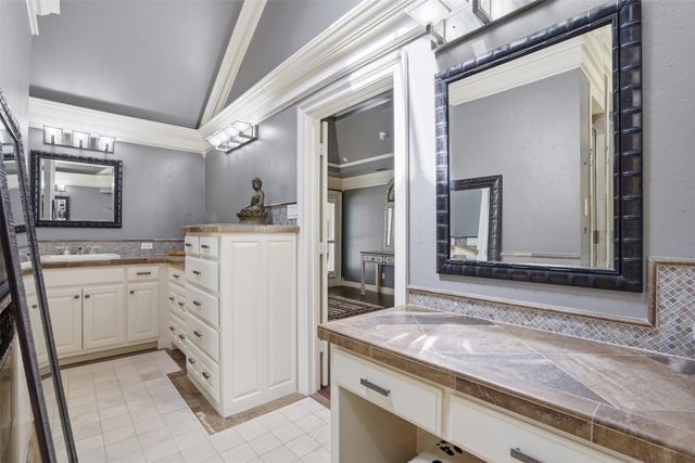 1005 Hemphill Drive, Cleburne, TX 76033