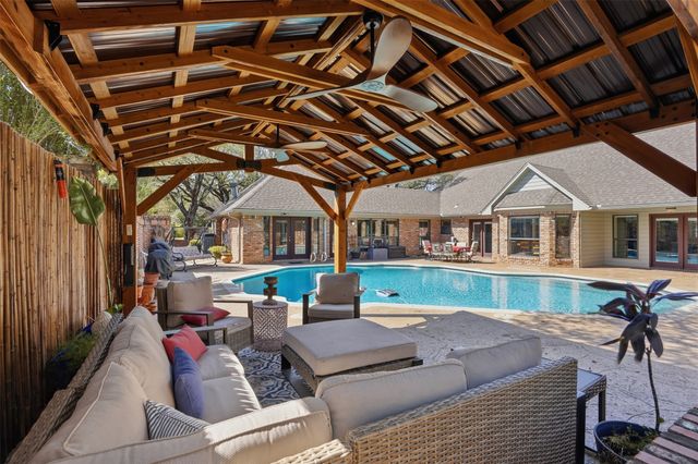 1005 Hemphill Drive, Cleburne, TX 76033