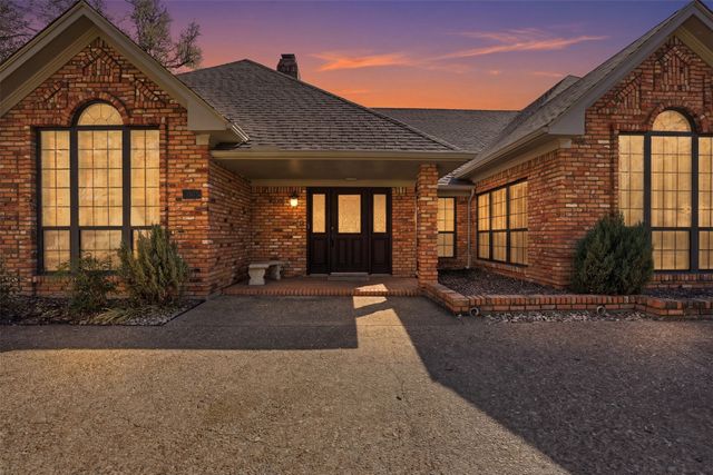 1005 Hemphill Drive, Cleburne, TX 76033