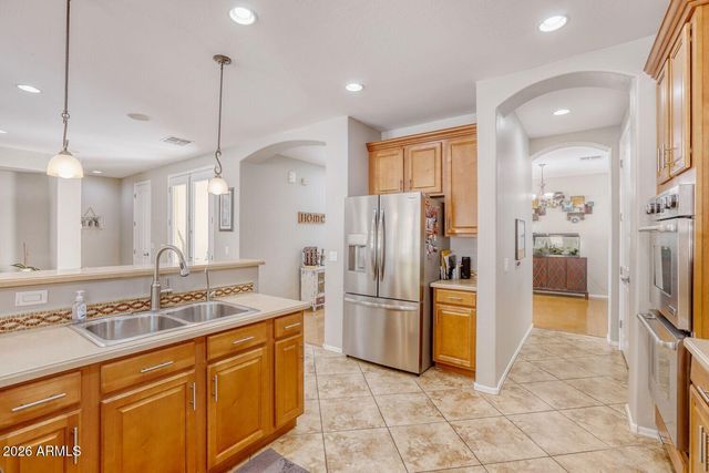 924 W WHITTEN Street, Chandler, AZ 85225