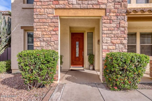 924 W WHITTEN Street, Chandler, AZ 85225