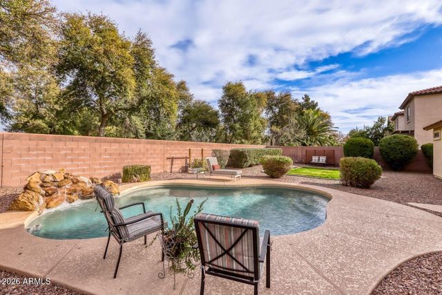 924 W WHITTEN Street, Chandler, AZ 85225