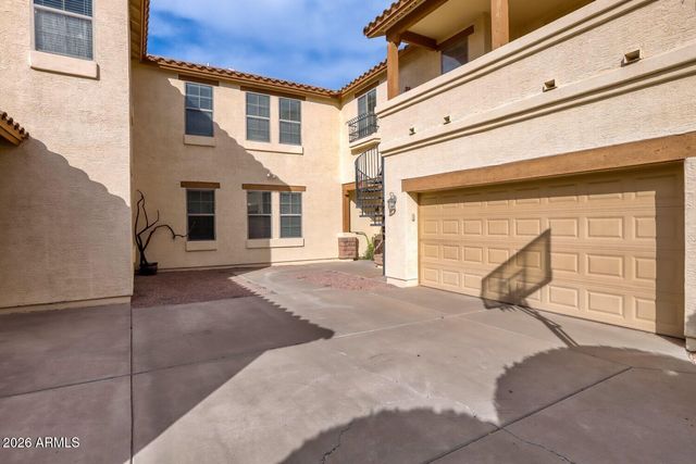 924 W WHITTEN Street, Chandler, AZ 85225