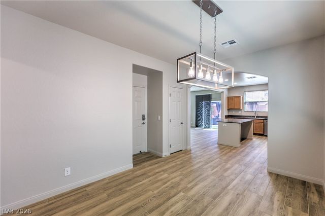 482 Eagle Glen Road, Las Vegas, NV 89148