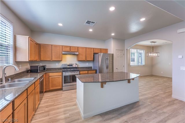 482 Eagle Glen Road, Las Vegas, NV 89148