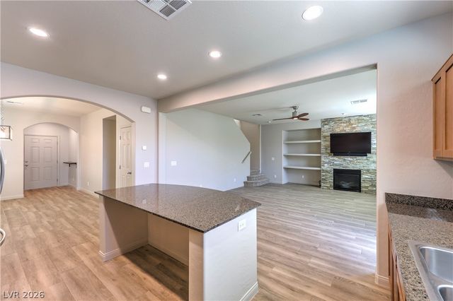 482 Eagle Glen Road, Las Vegas, NV 89148