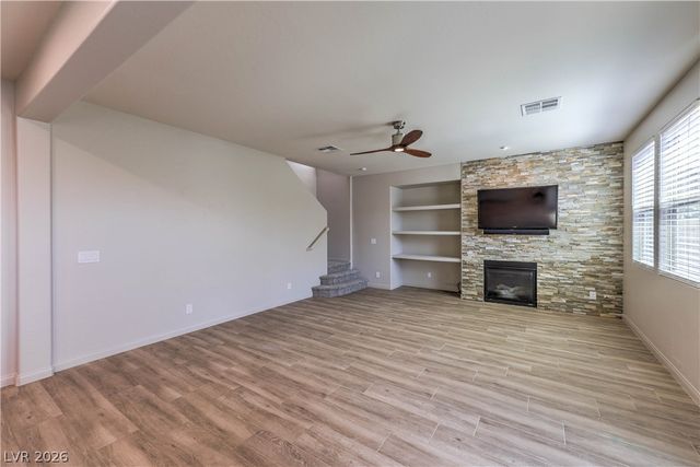 482 Eagle Glen Road, Las Vegas, NV 89148