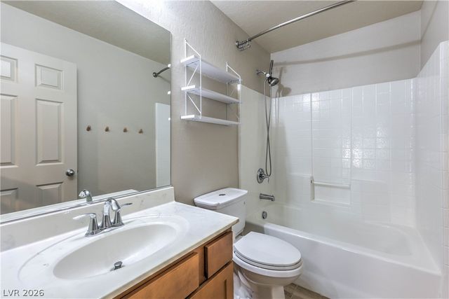 482 Eagle Glen Road, Las Vegas, NV 89148