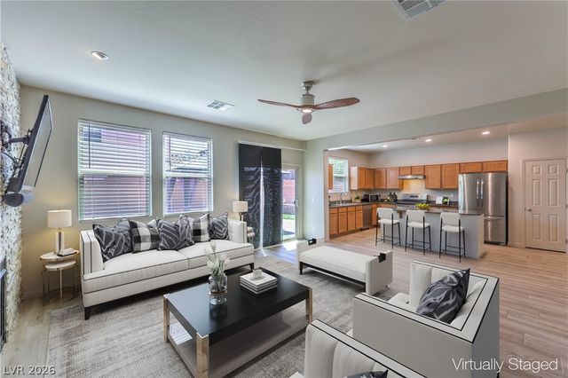 482 Eagle Glen Road, Las Vegas, NV 89148