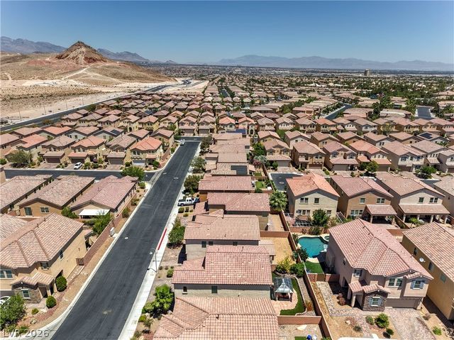482 Eagle Glen Road, Las Vegas, NV 89148
