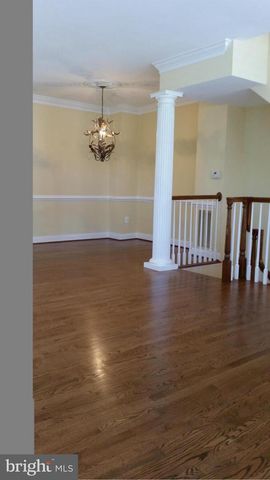 1632 COLONIAL HILLS DR, Mclean, VA 22102